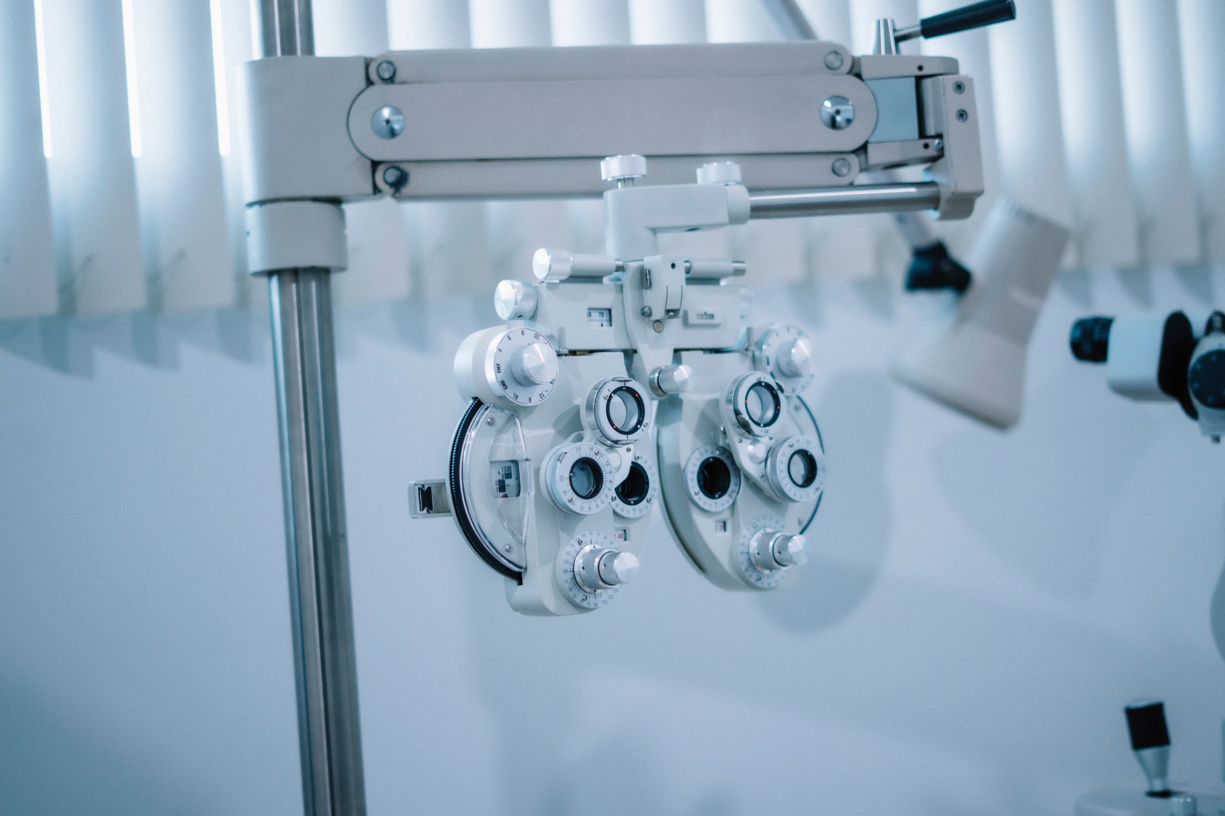 Ophthalmic laser platform in clinic