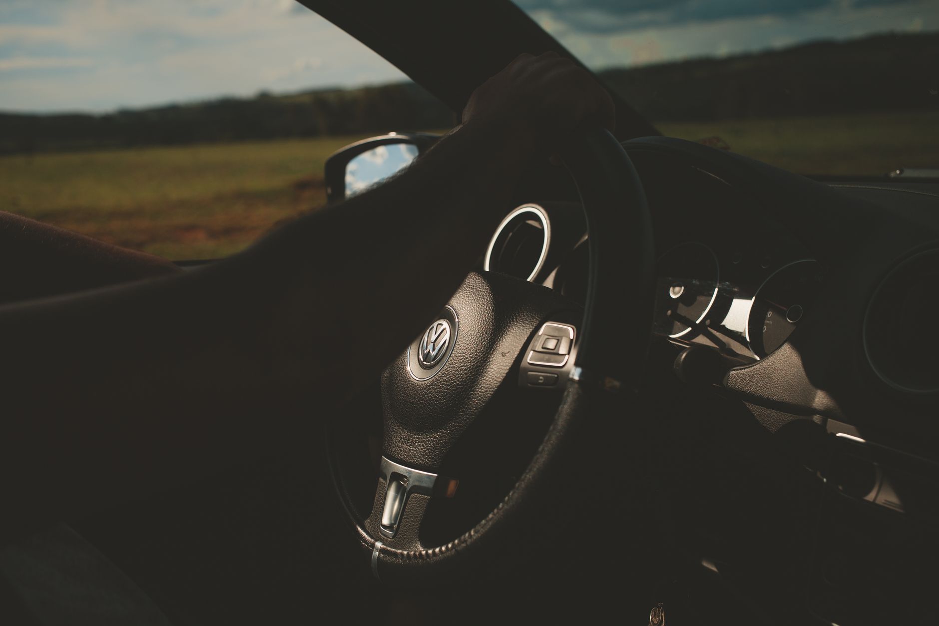 Driving After Cataract Surgery: When Can You Get Back Behind the Wheel?