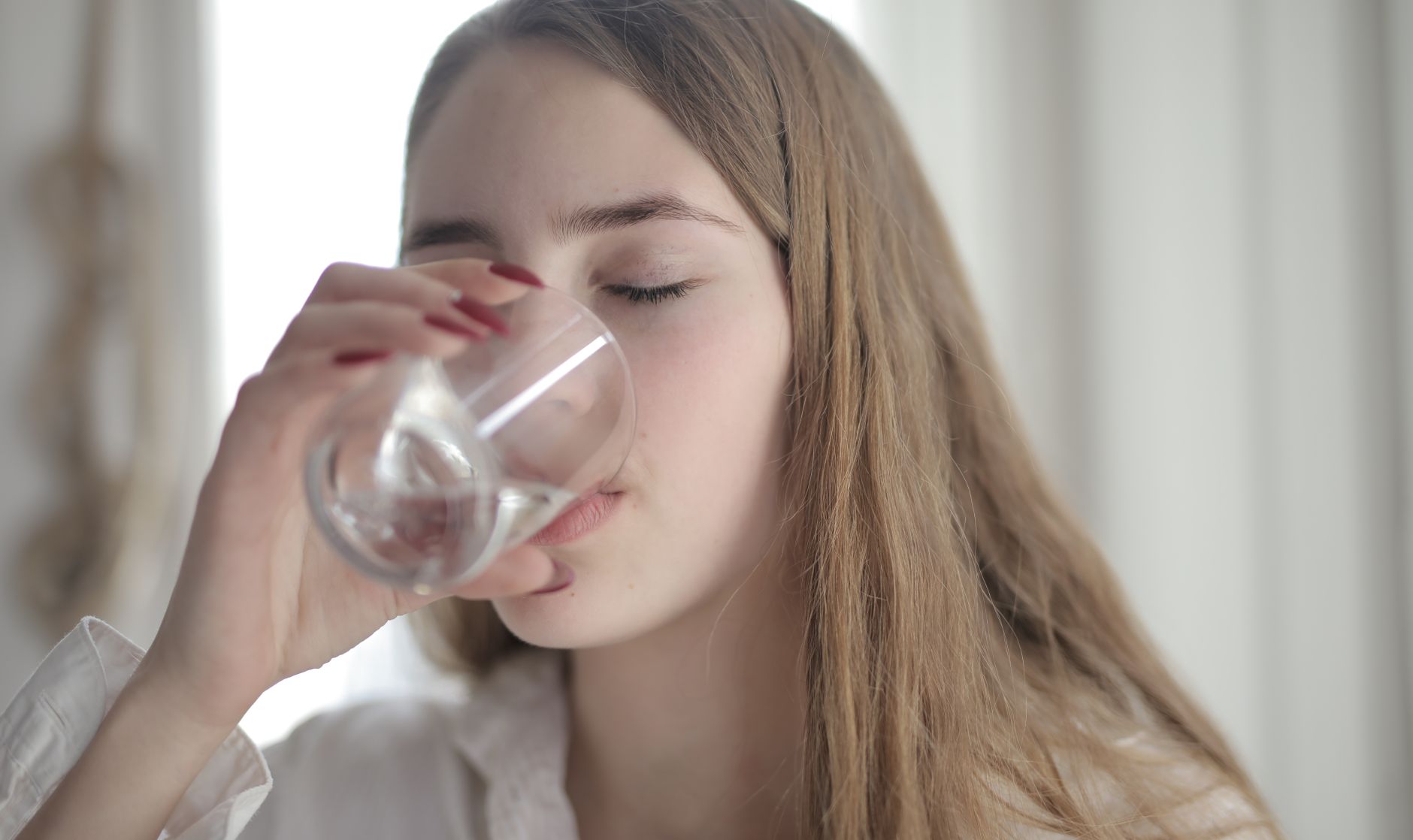 How Long Should I Avoid Water in My Eye Following Cataract Surgery?